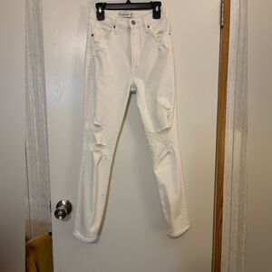 Abercrombie & Fitch White Skinny Jeans